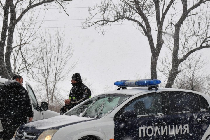 Изцяло затворени за движение са пътят Русе Разград Шумен Дюлинският