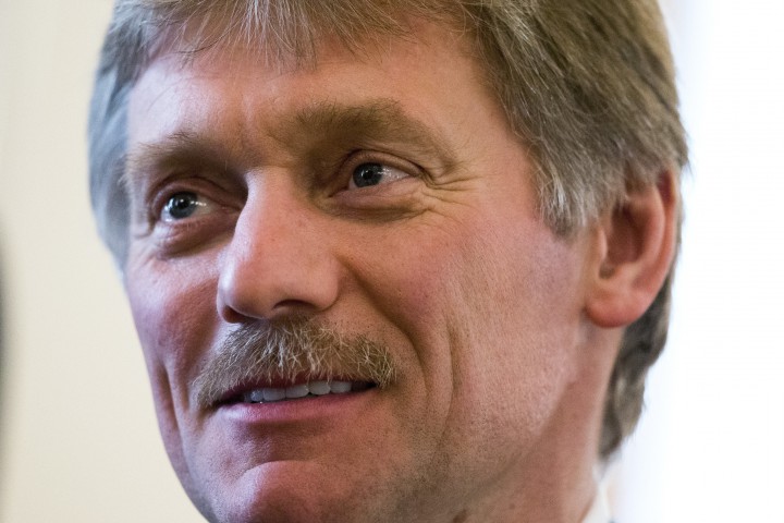 Асошиейтед прес отбелязва че отношенията между Москва и Вашингтон са