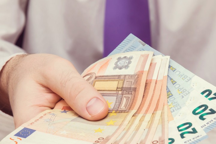 Това усложнява задачата за ускорено догонване на развитите икономики и