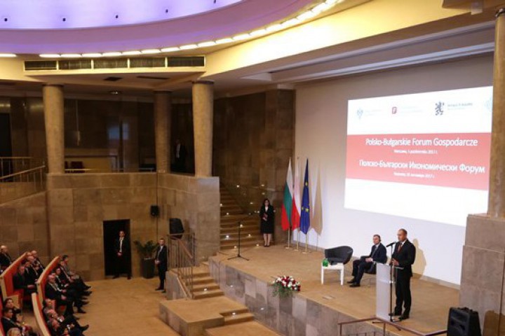 Президентът Румен Радев представи днес във Варшава предимствата за инвестиции