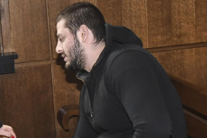 Това става въпреки че младежът е задържан вече 7 месеца