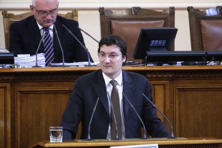 Комисията ще контролира лицата заемащи висши публични длъжности Депутатите приеха