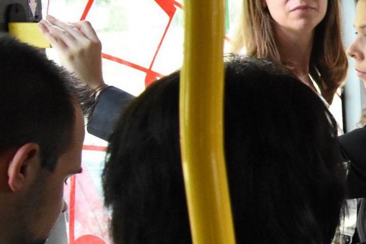 Той е бил с две свои колежки съобщи Центърът за