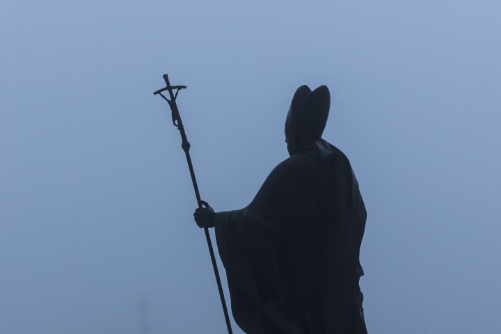 Причина за това е решението на френските власти да демонтират