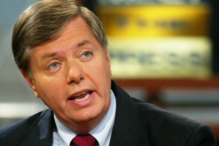 Камарата на представителите на САЩ прие исканата от президента Тръмп