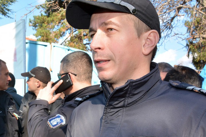 В 7 30 часа тази сутрин пред Софийския районен съд започна