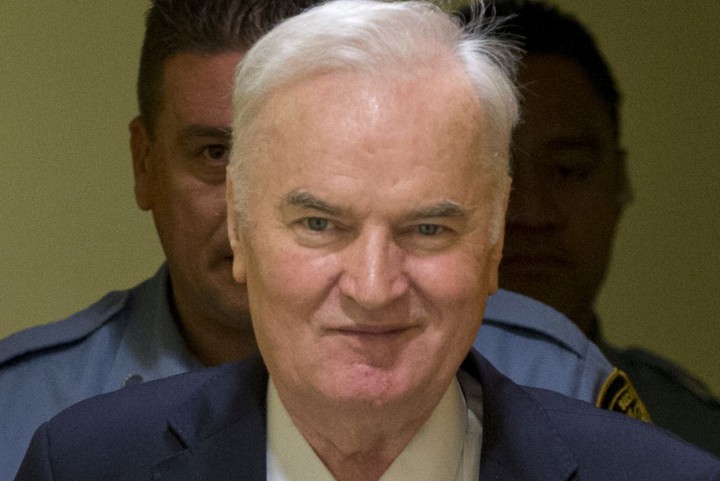 Ратко Младич бе отстранен от съдебната зала след нервен изблик.