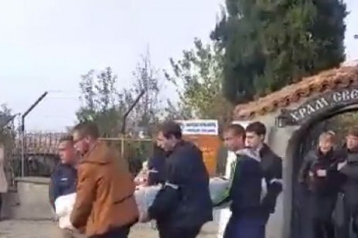 Възпитаникът на бургаската Професионална гимназия по туризъм бе пометен от