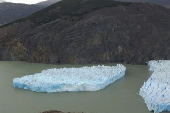 Причината за откъсването на ледника е неизвестна От Националната горска