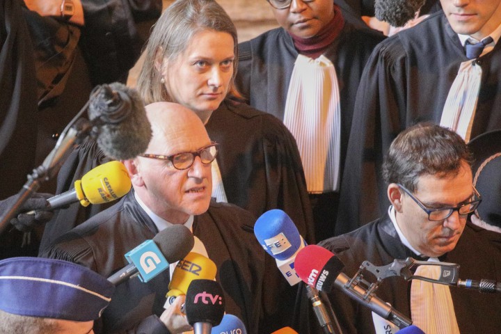 Съдът е изслушал Пучдемон и четирима бивши каталунски министри пристигнали