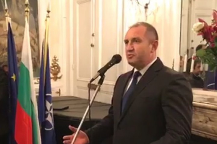 Пред българите държавният глава отбеляза че нашата емиграция в Париж