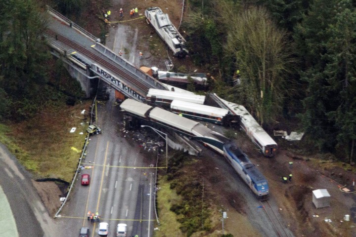 Влакът се е движил със скорост 129 км ч около