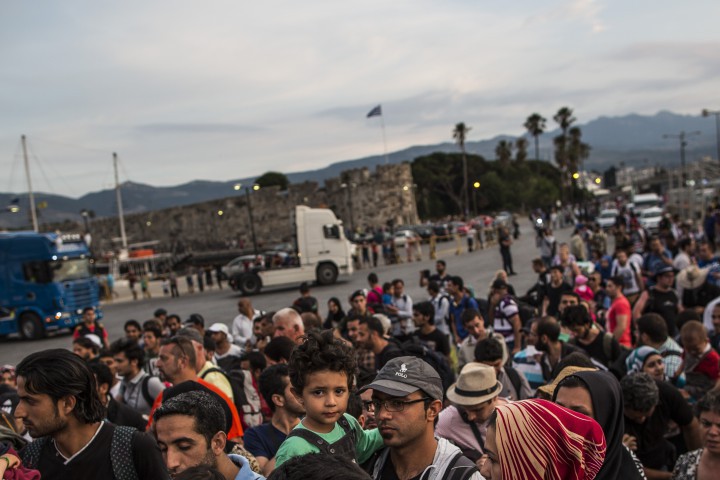 До средата на декември Германия е приела 5332 бежанци от