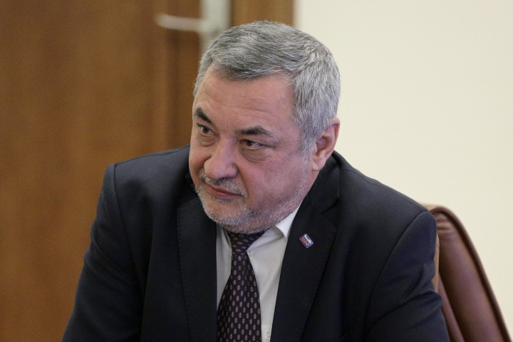 По думите на вицепремиера има цели сектори в които националистите