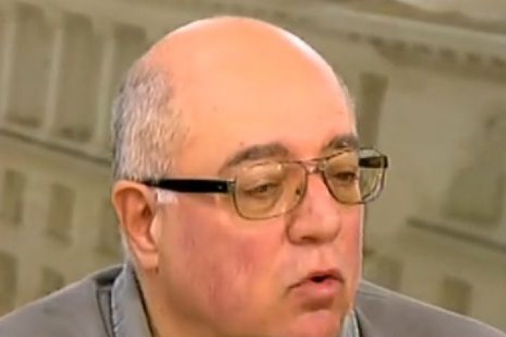 Така политологът Кънчо Стойчев отговори на въпроса на БНТ има