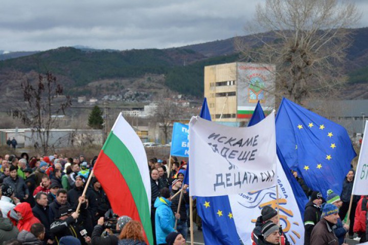 Граждани народни представители и кметовете от региона изразяват подкрепата си