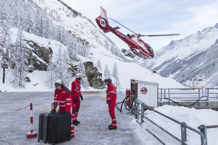 Около 13 000 души са били в района Поради висока