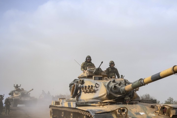 Турската армия и съюзени с тях групи сред сирийските бунтовници