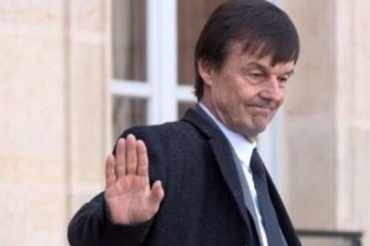 В статия публикувана във френският вестник Ebdo жена от известно